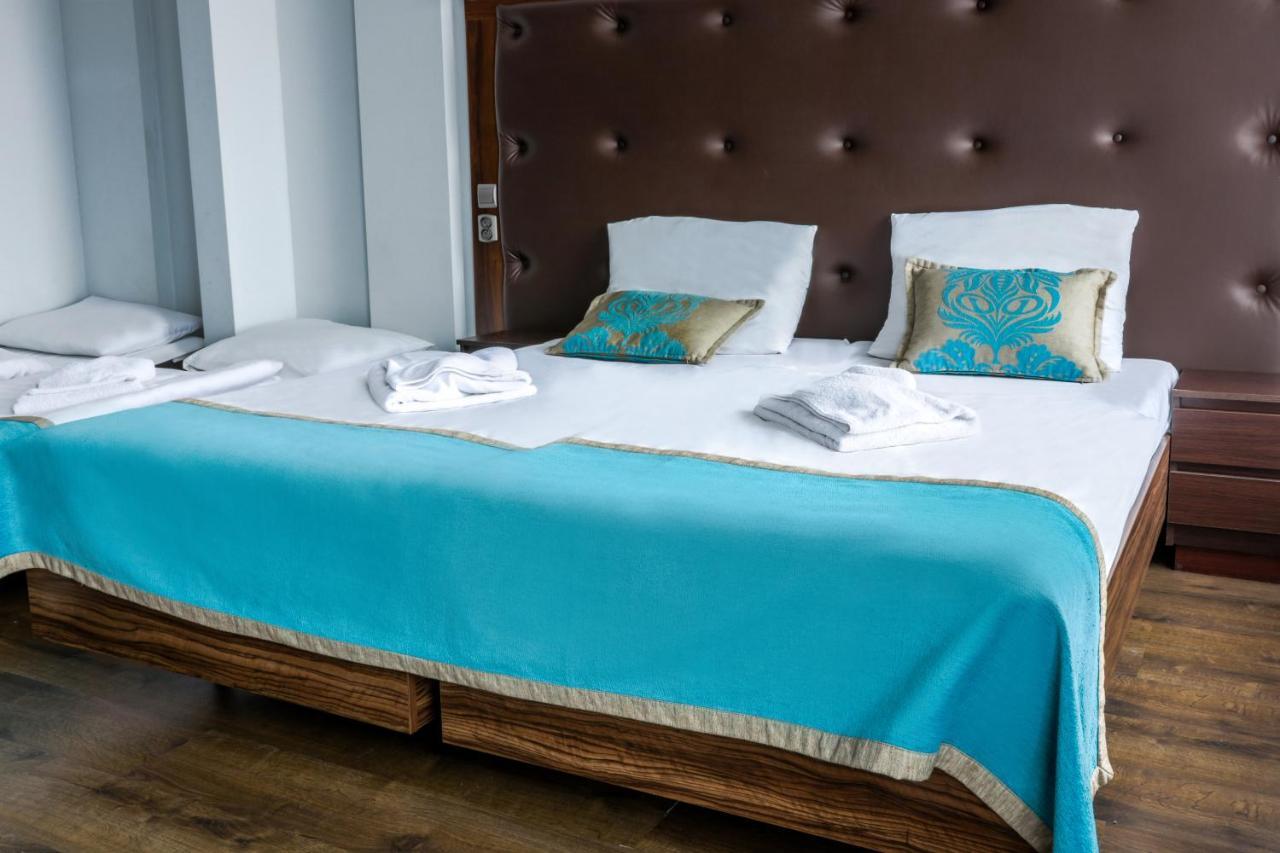 Hotel Opera Tarnowskie Góry Kültér fotó