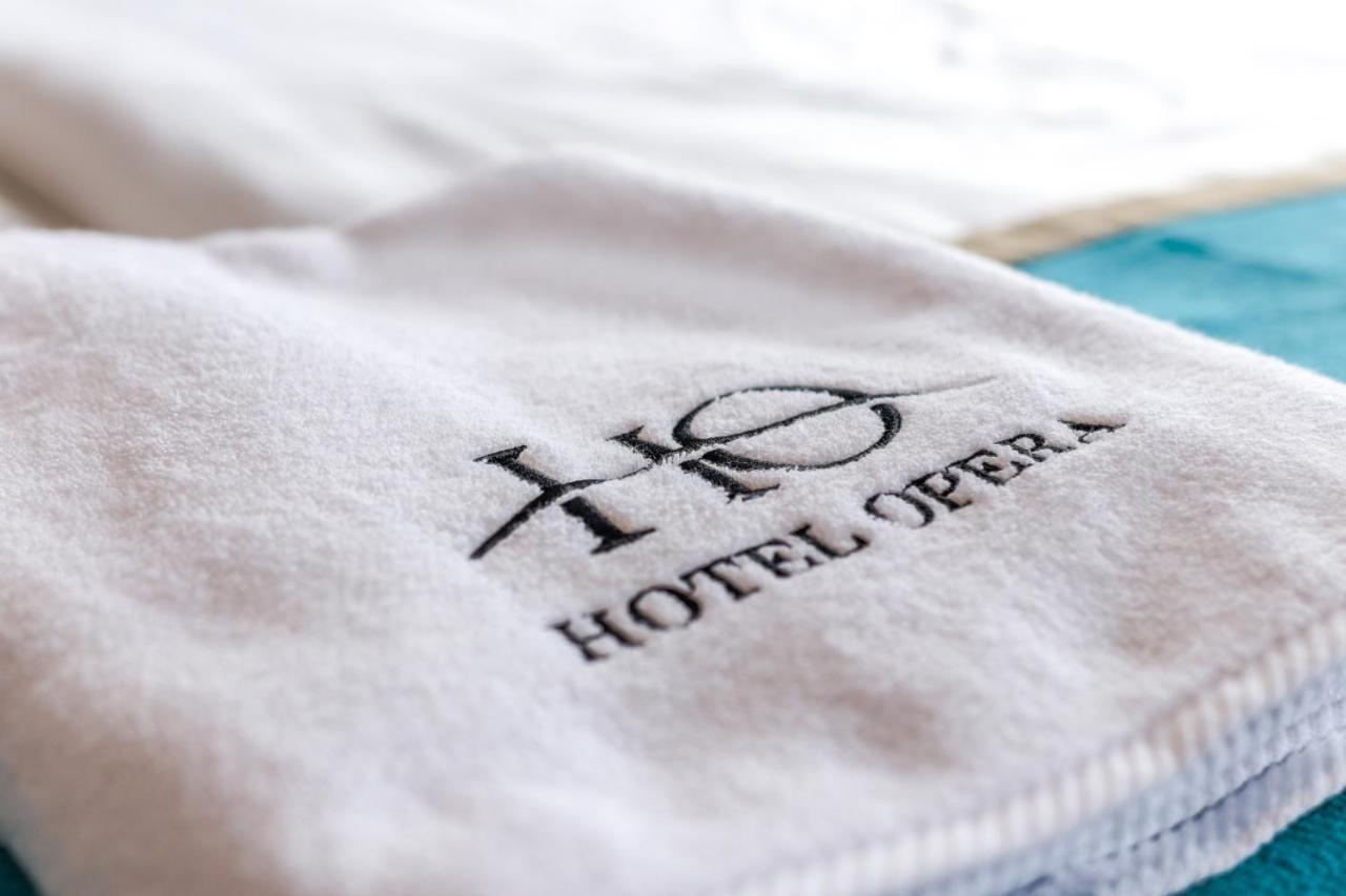 Hotel Opera Tarnowskie Góry Kültér fotó