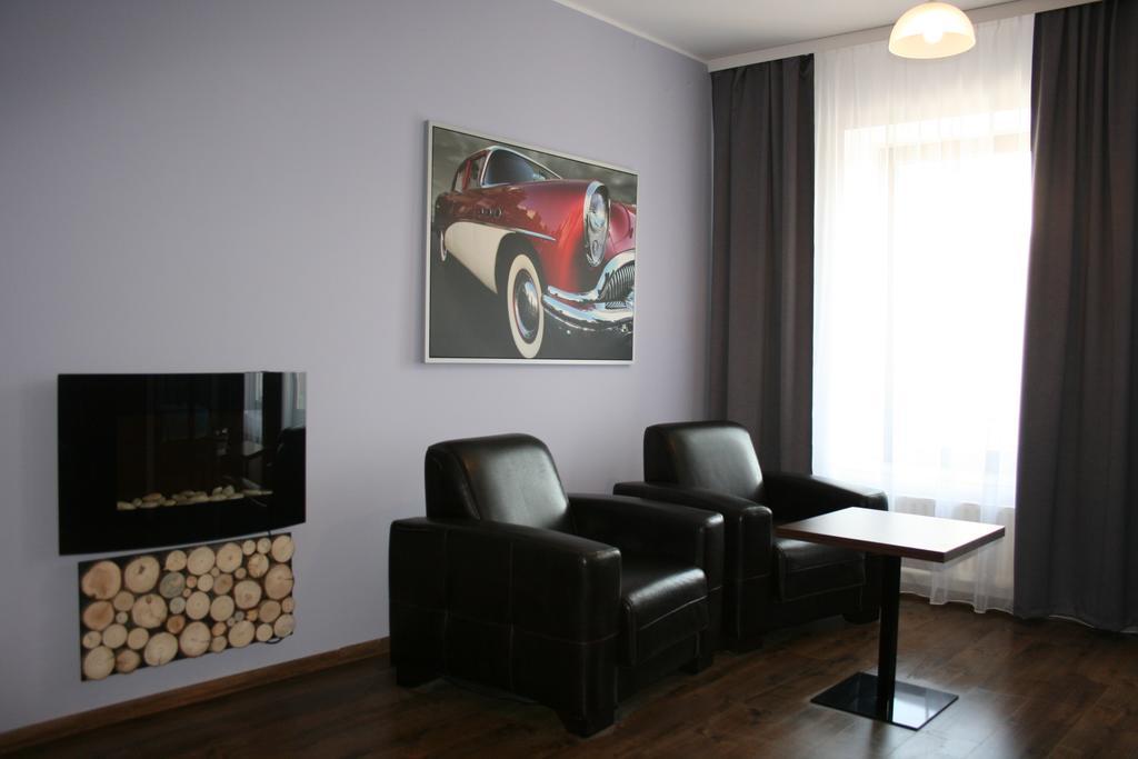 Hotel Opera Tarnowskie Góry Szoba fotó